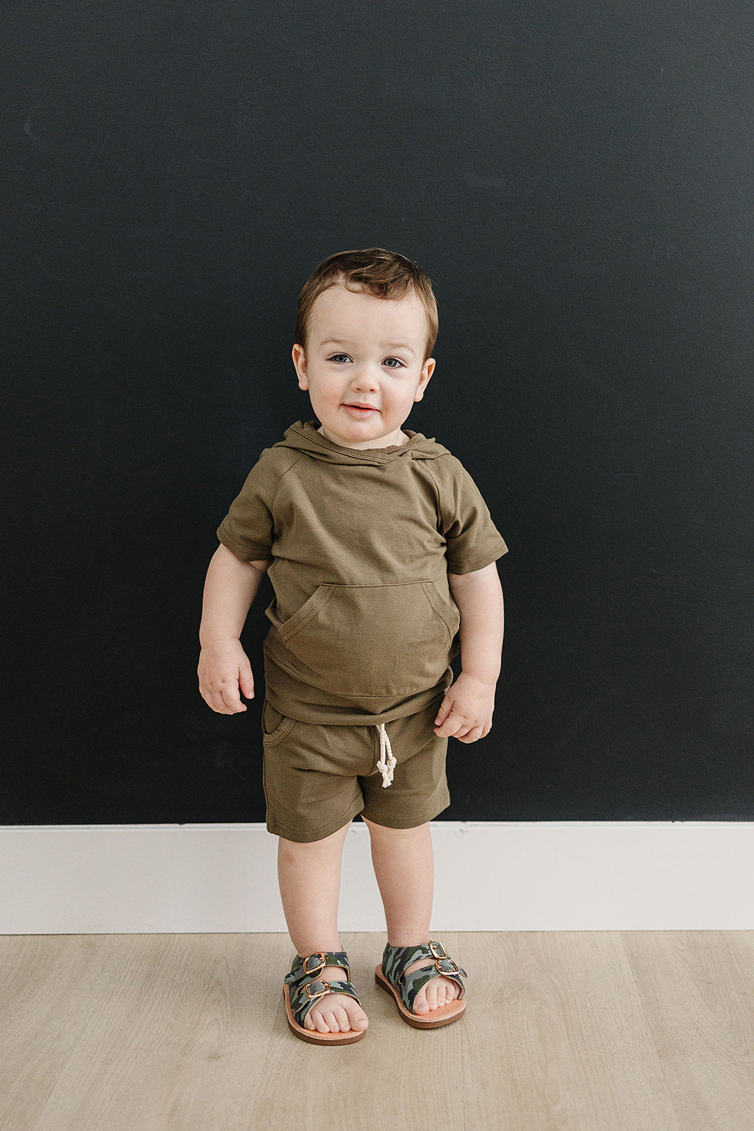 MB52- HoOdIe & ShOrTs - oLiVe