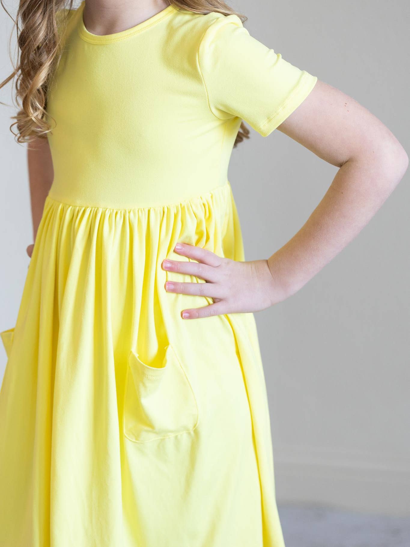 M&R04-Yellow S/S Pocket Twirl Dress